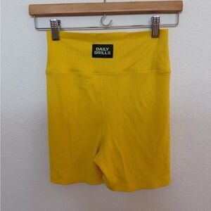 Daily Drills Ribbed Bike Shorts Size Small Yellow